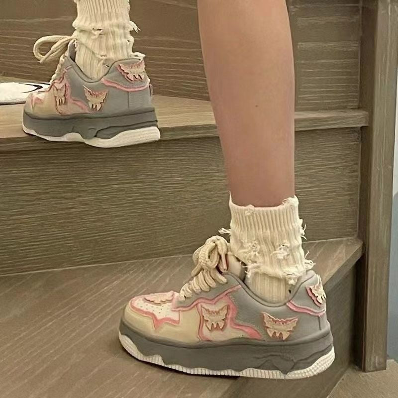 Butterfly Casual Sports Shoes Are Versatile