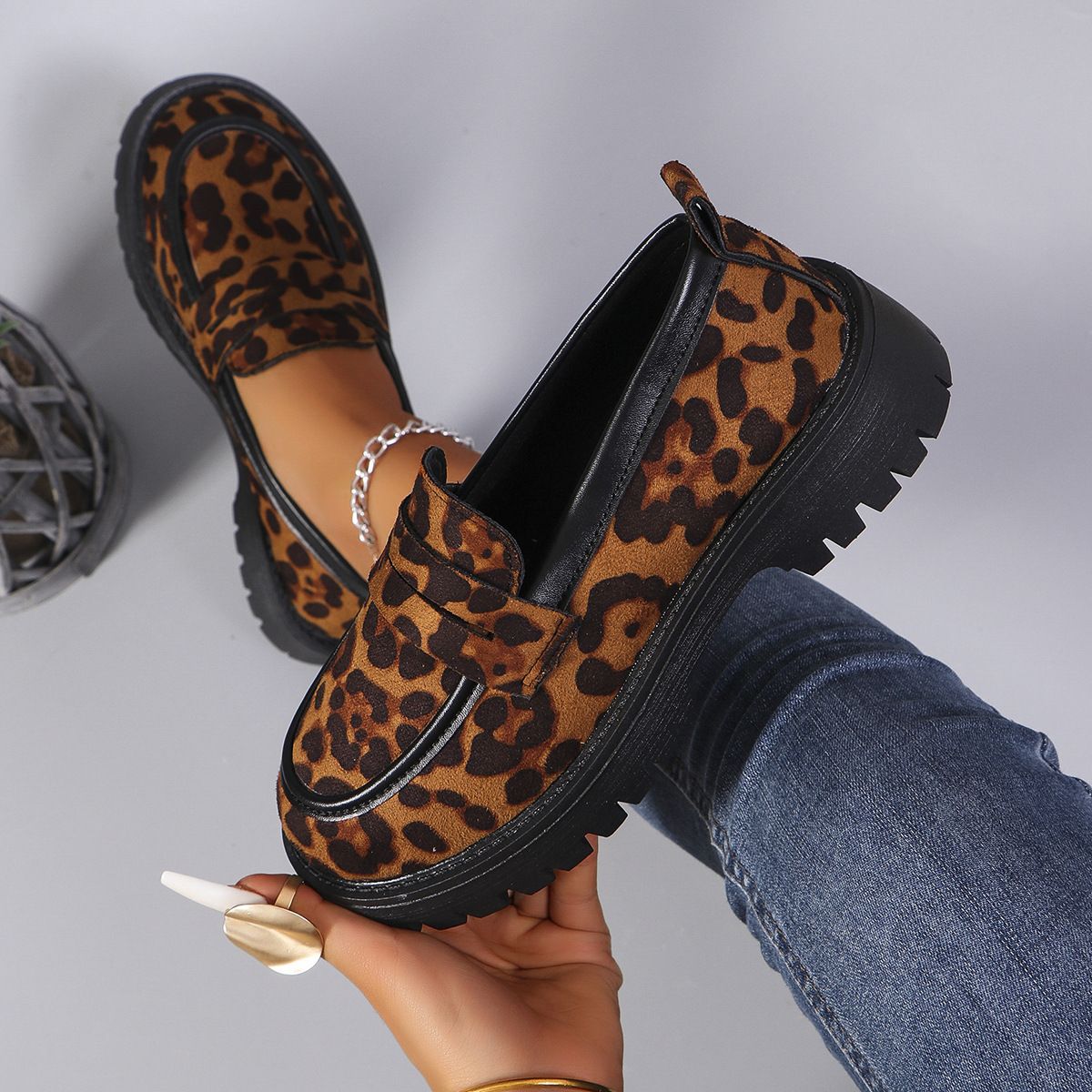 Single Layer Shoes British Style Temperament Wild