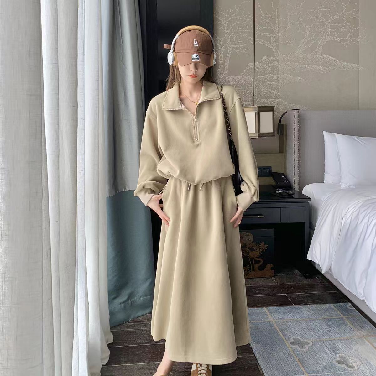 Casual Women's Hoodie With Loose And Age-reducing Skirt Two-piece Set