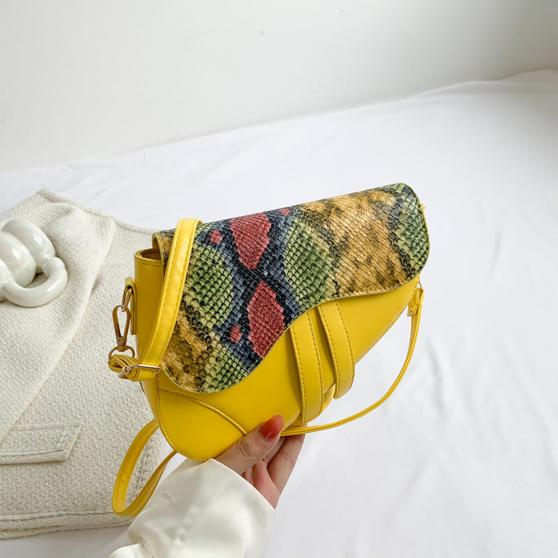 Women's Shoulder Bag Casual Western Style Saddle Bag