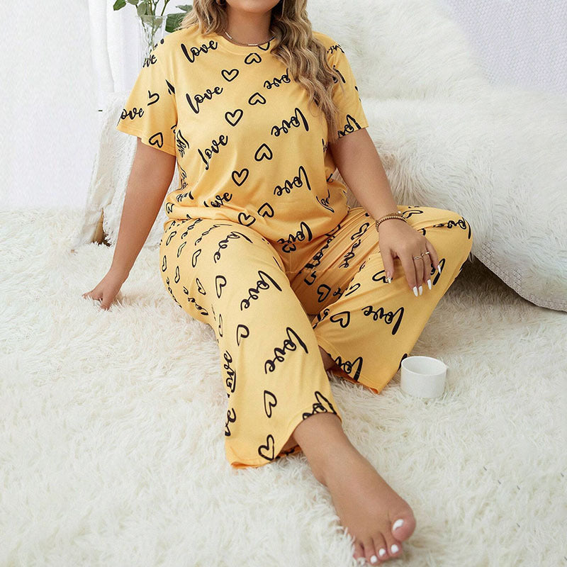 Women's Plus-sized Heart Printing Round Neck Short-sleeved Trousers Pajamas Suit