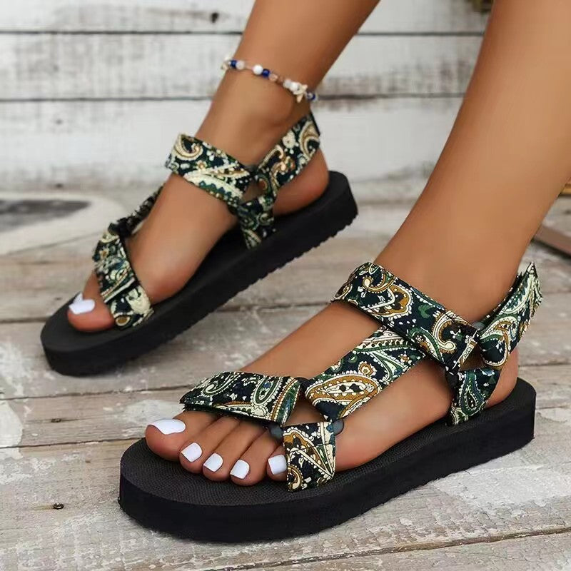 Sandaler med trykt velcrolukning, Etnisk stil til sommer, Tykke flade sandaler, Modne afslappede strandsandaler til kvinder