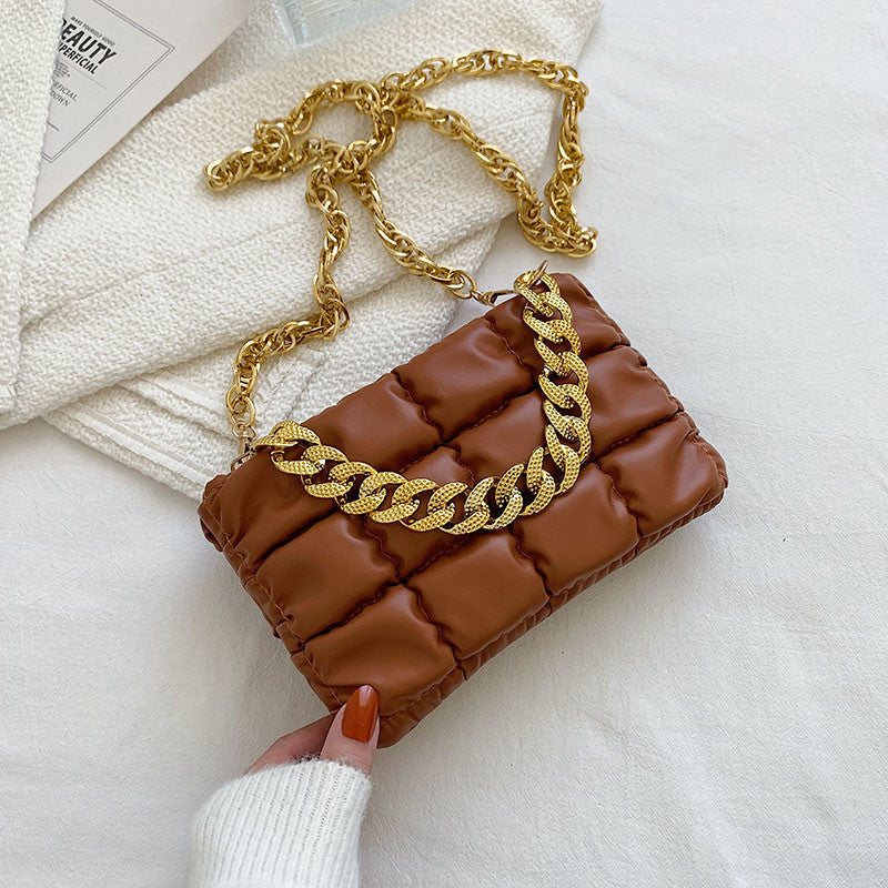 Temperament Women's Pleated New Chain Hand-held Messenger Bag