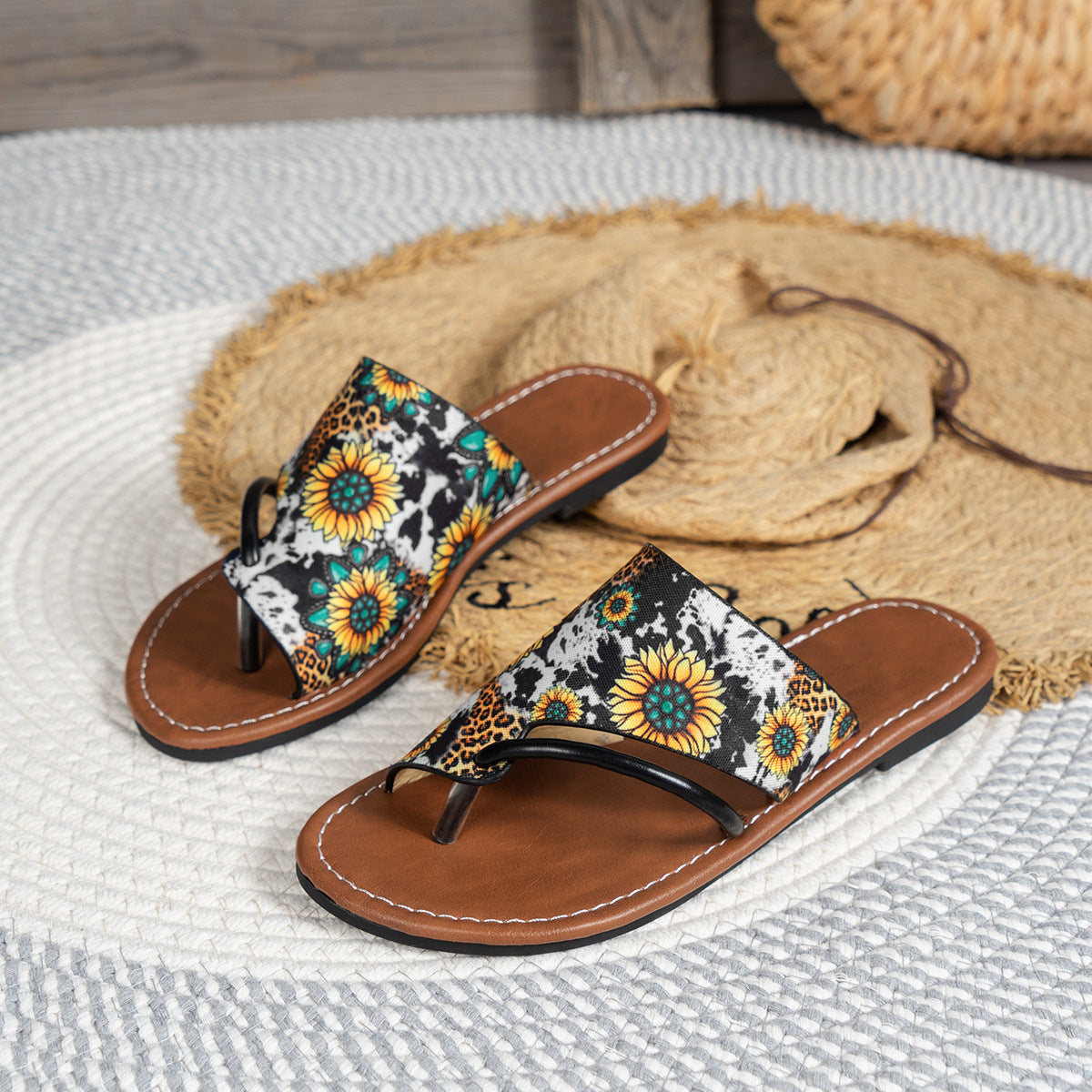 Women's Breathable Printed Toe Covering Sandals