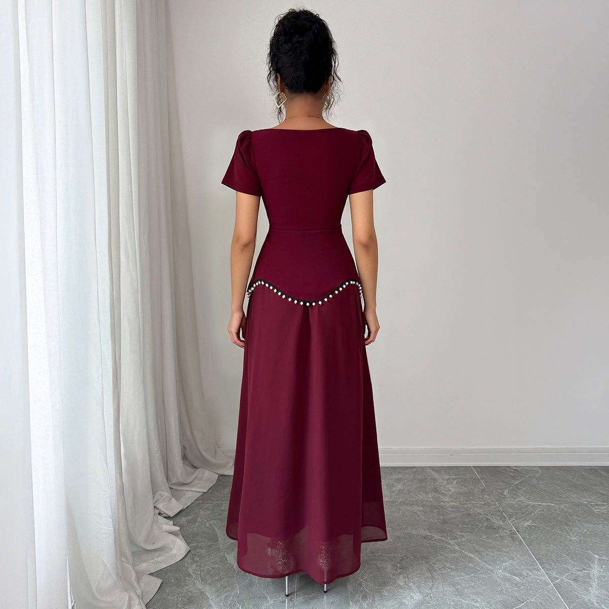 Fashionable Minimalist And Slim Fit Womens Dress