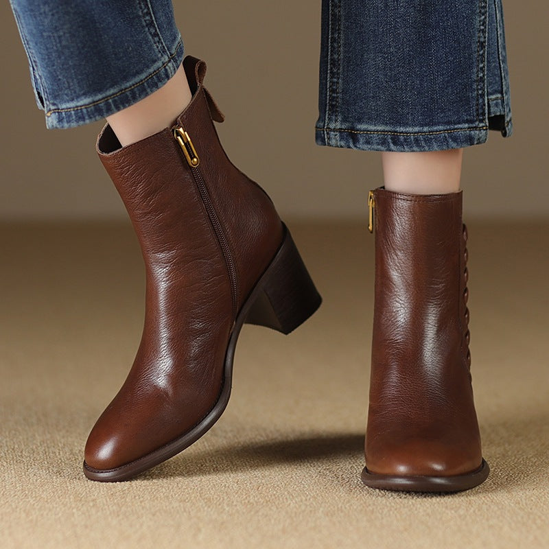 Retro British-style Dr Martens Boots With A Round Toe And Chunky Heel