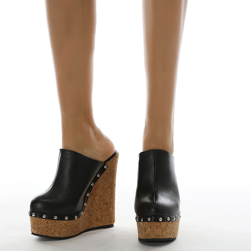 Studded Wedge Sandals With Comfortable Feet