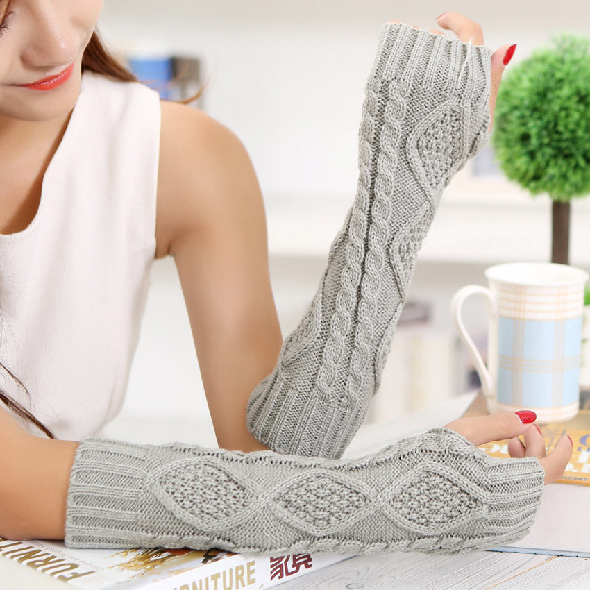 Autumn And Winter Ladies Wool Knit Diamond Sleeves
