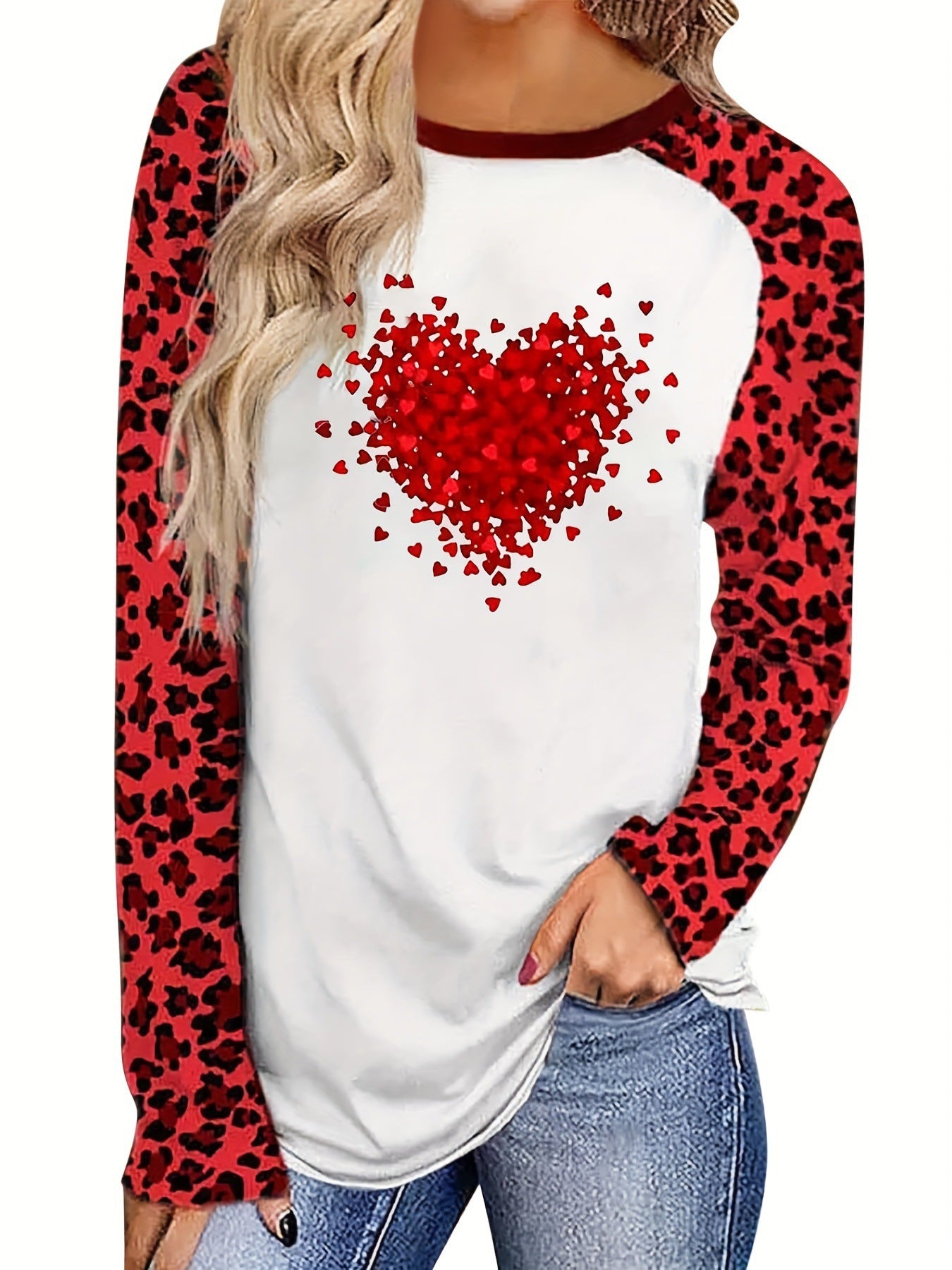 Plus Size Women's Printed Holiday Long Sleeve T-shirt