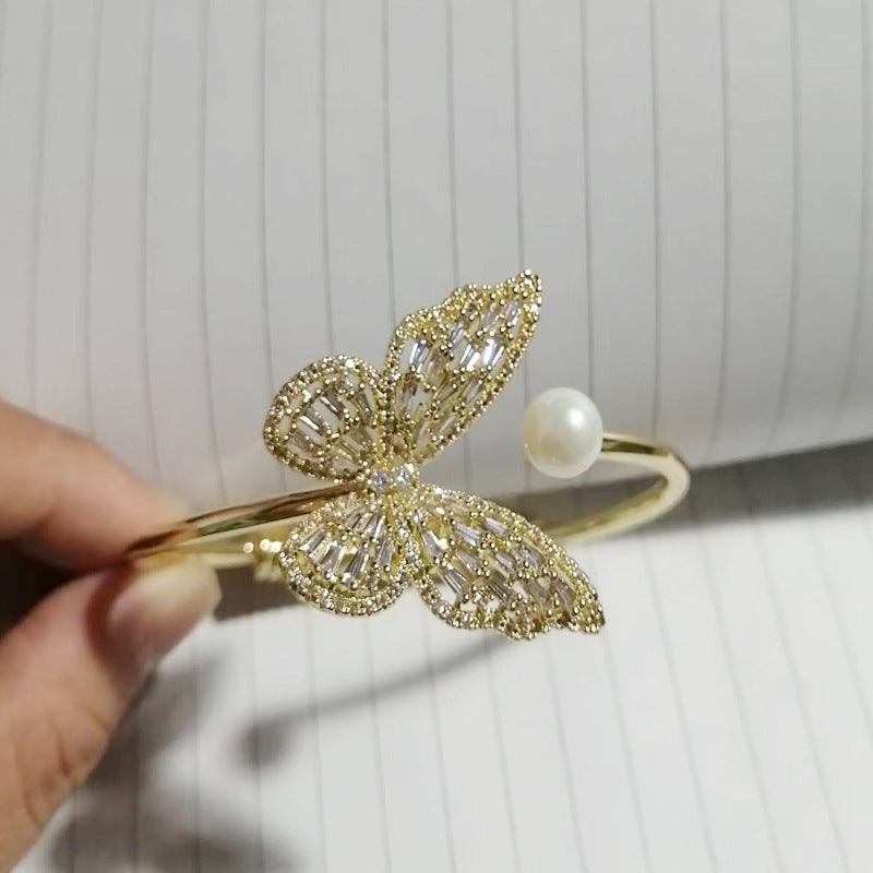Women's Fashion Hollowed-out Vintage Bracelet