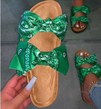 Platform bow satin fish and insect slippers