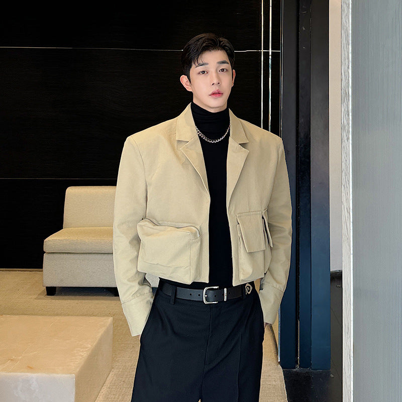 Niche, Three-dimensional, Short Blazer With A Multi-pocket Silhouette