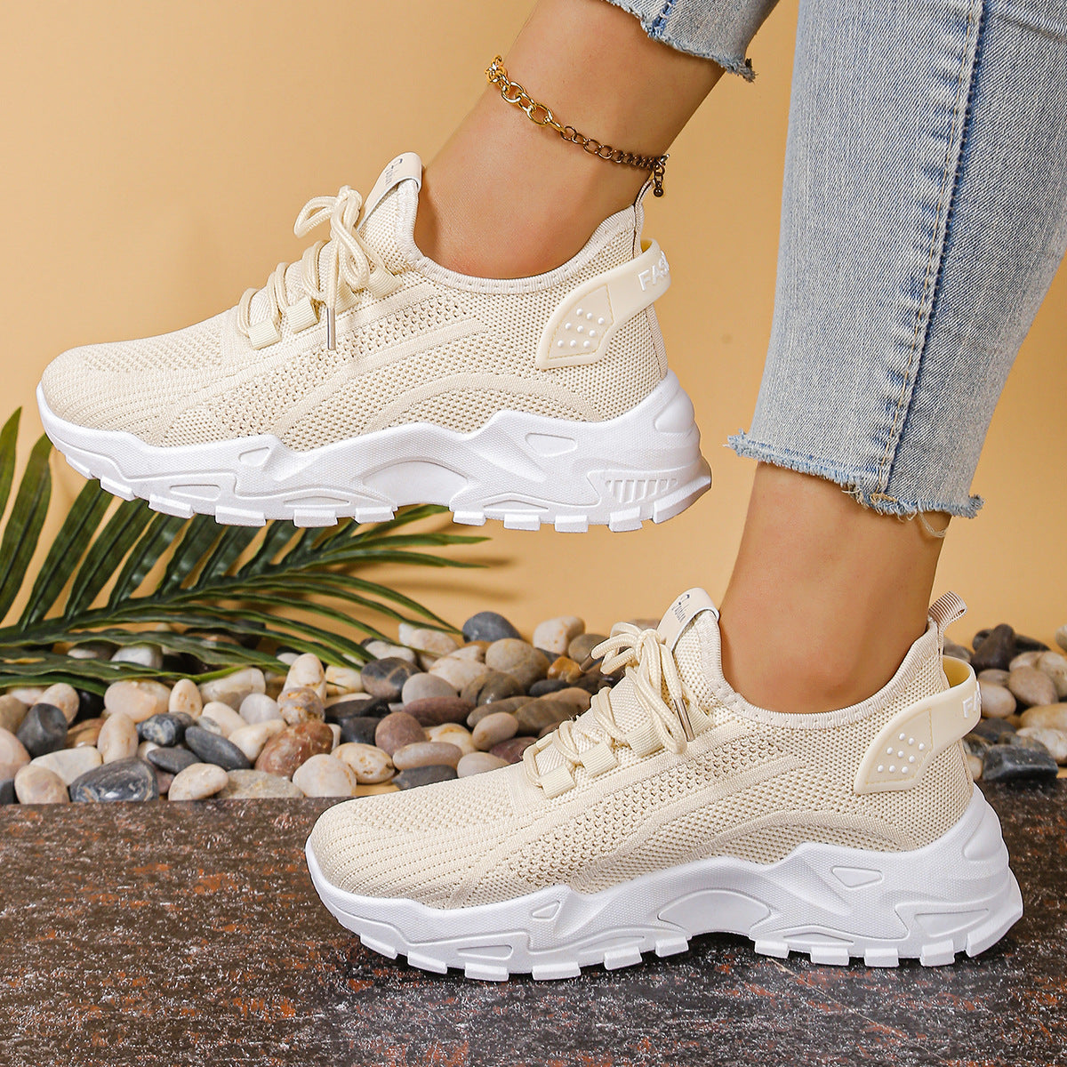 Women's Fashionable Breathable Sports Mesh Shoes