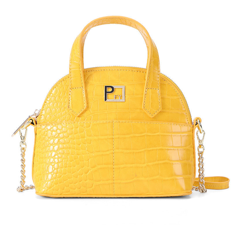 Large capacity shoulder bag