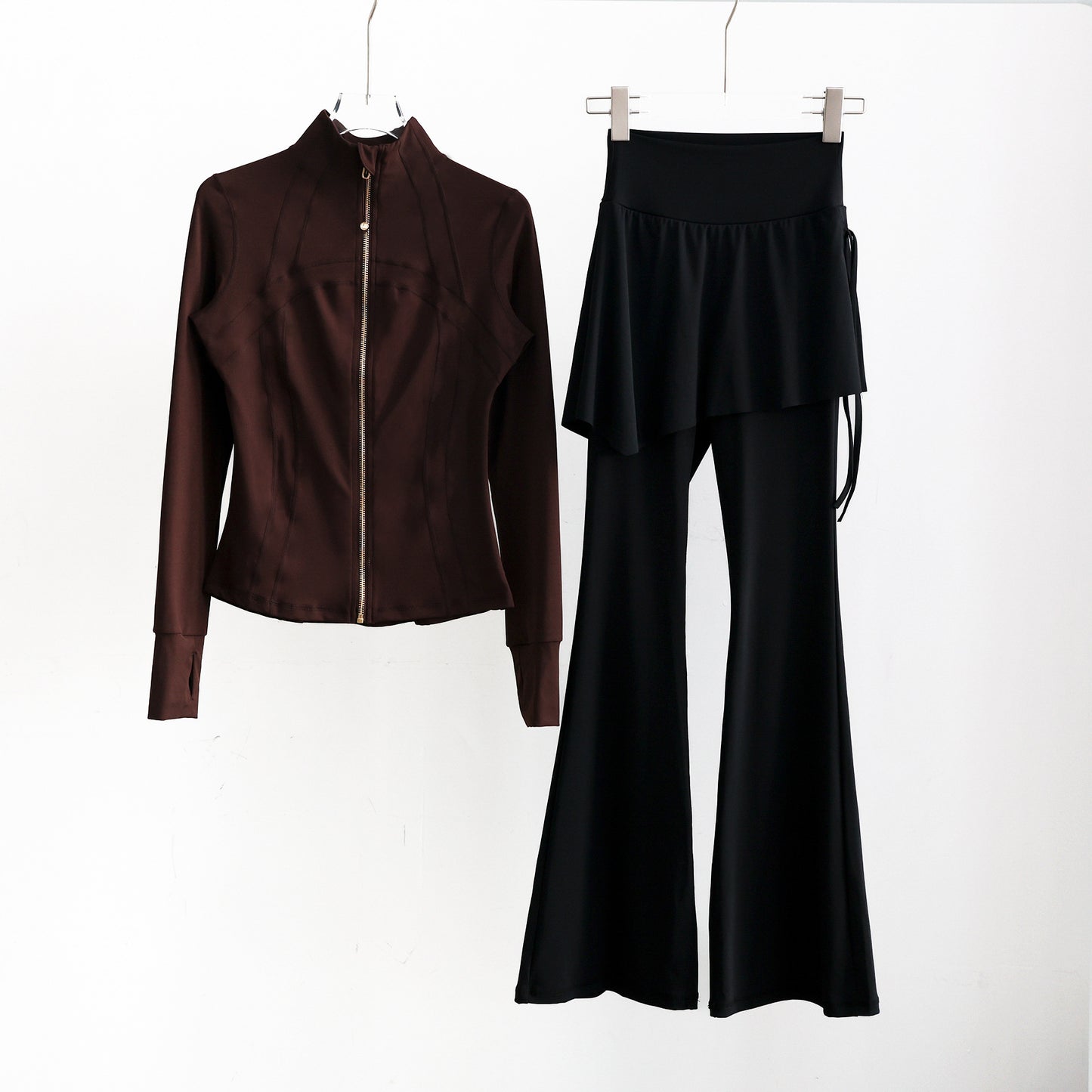 Long-sleeve Running Outfit With Zipperprofessional Gymwear Thats Slimming And Figure-flattering