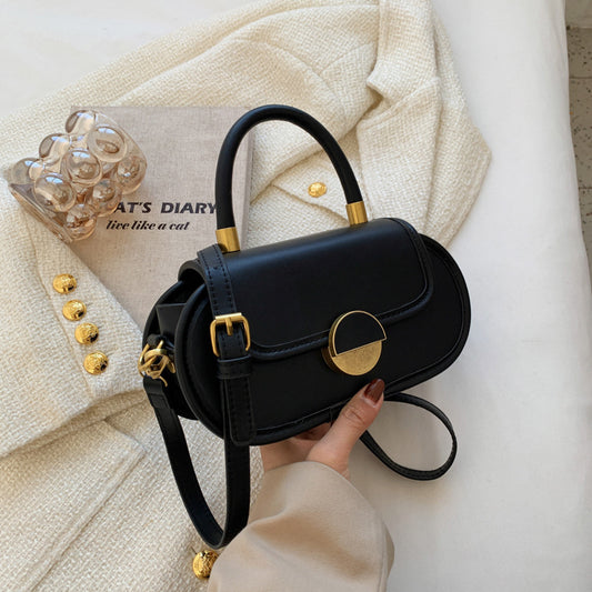 Women's Retro Popular Shoulder Bag Large Capacity
