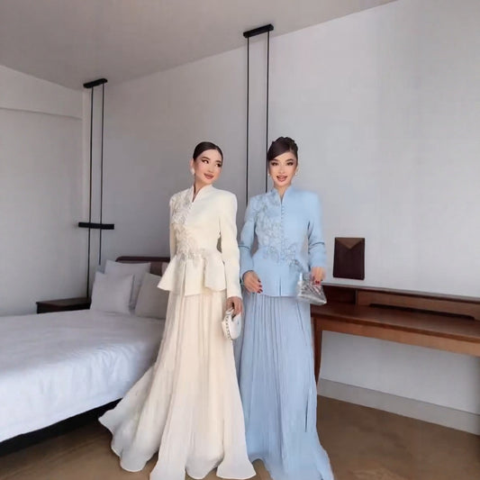 Design A Retro Embroidered Suit And Pleated Skirt Set For International Trade