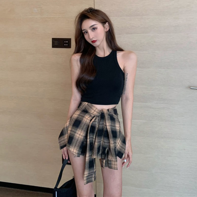 Irregular Plaid Top And Shorts-skirt Two-piece Set