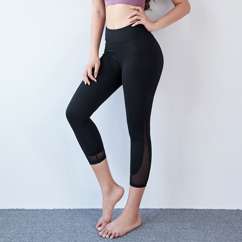 Sports pants with hips