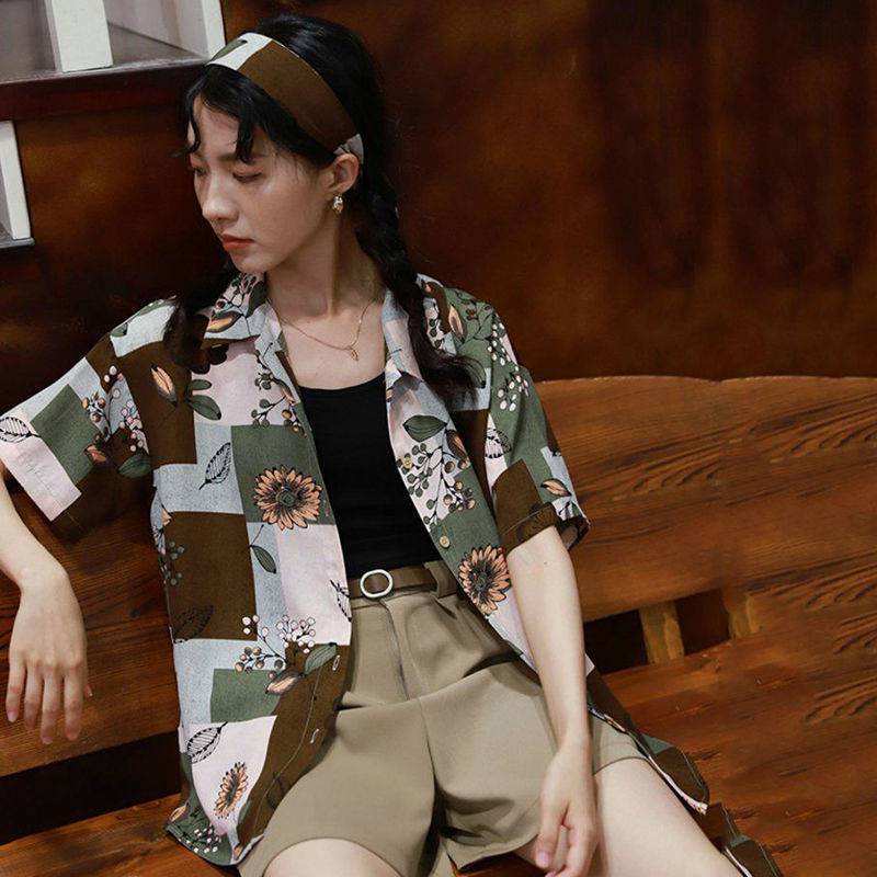 Retro Flower Print Shirt Summer Loose Design Small Short Sleeves