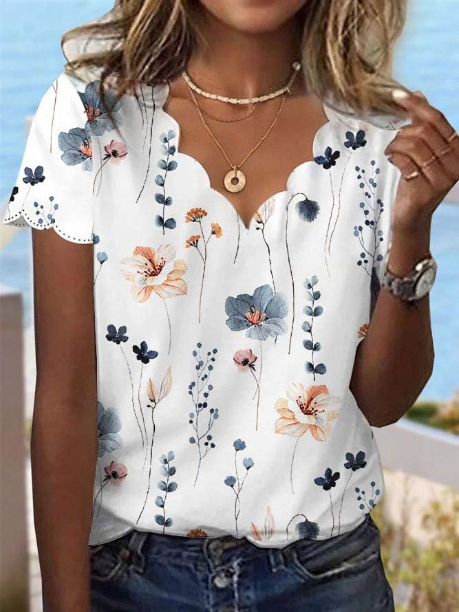 Kvinders Sexede Blomstrede T-shirt med Skalkrave til Sommer