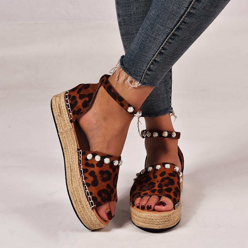Zomersandalen Met Kleine Hak