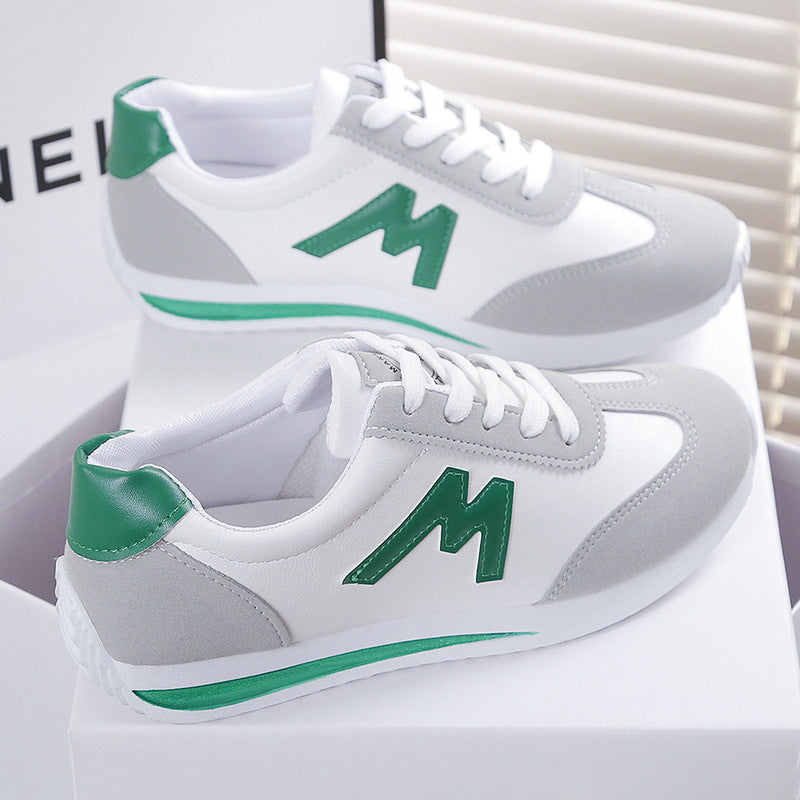Alsidige sneakers til afslappet sport for studerende