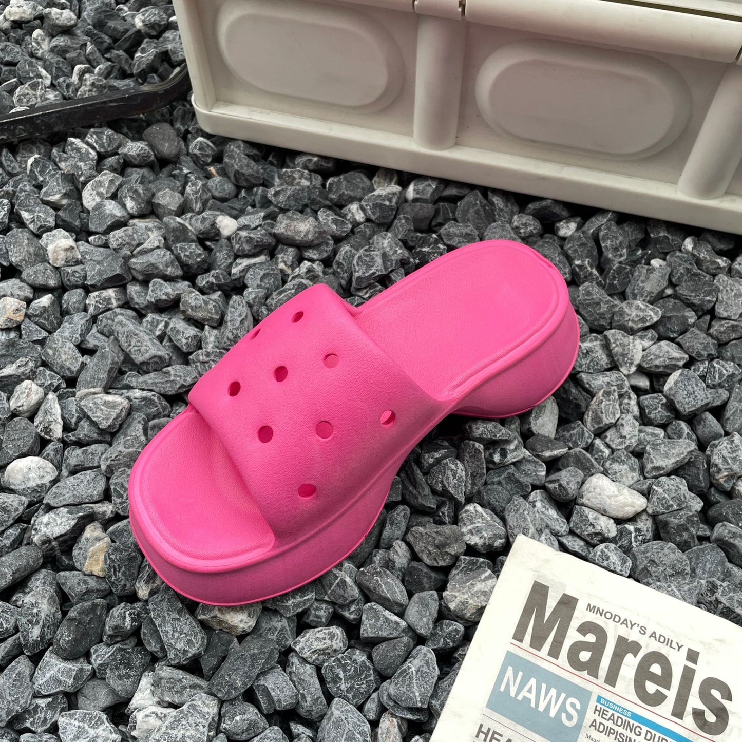 Women's Summer Round Toe Home Thick-soled Slippers