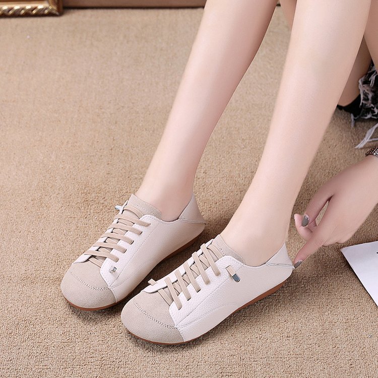 Women's New Retro Simple Flat Comfortable Round Toe Shoes