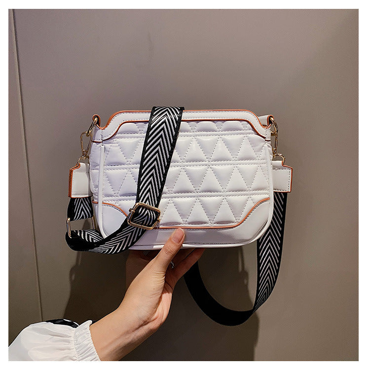 Trendy Internet Celebrity High-quality Large-capacity Rhombus Broadband Messenger Bag