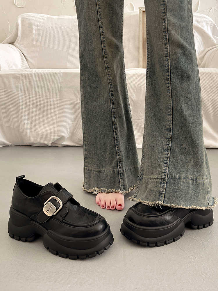 Retro Raise The Bottom Small Leather Shoes Female Loafers