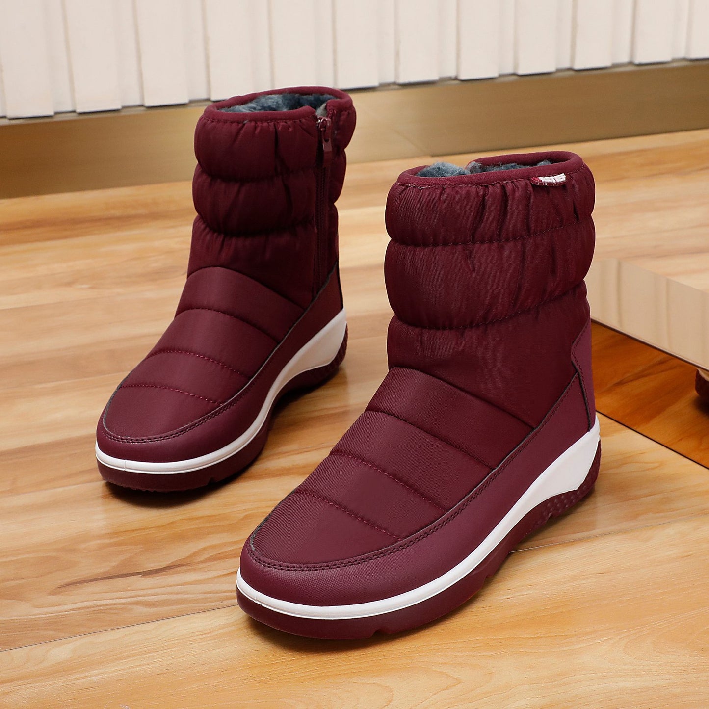 Fashion Warm And Velvet Waterproof And Ski Boots