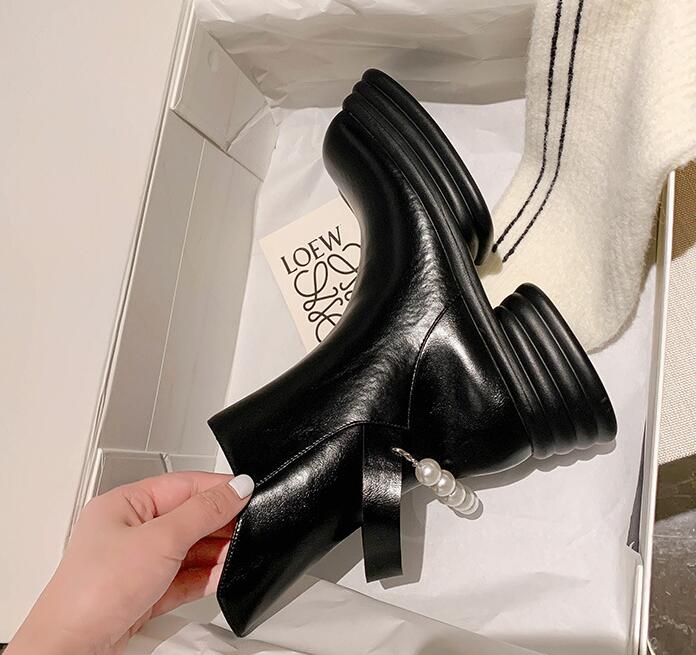Platform Oblique Mouth Pearl Chain Women's Boots