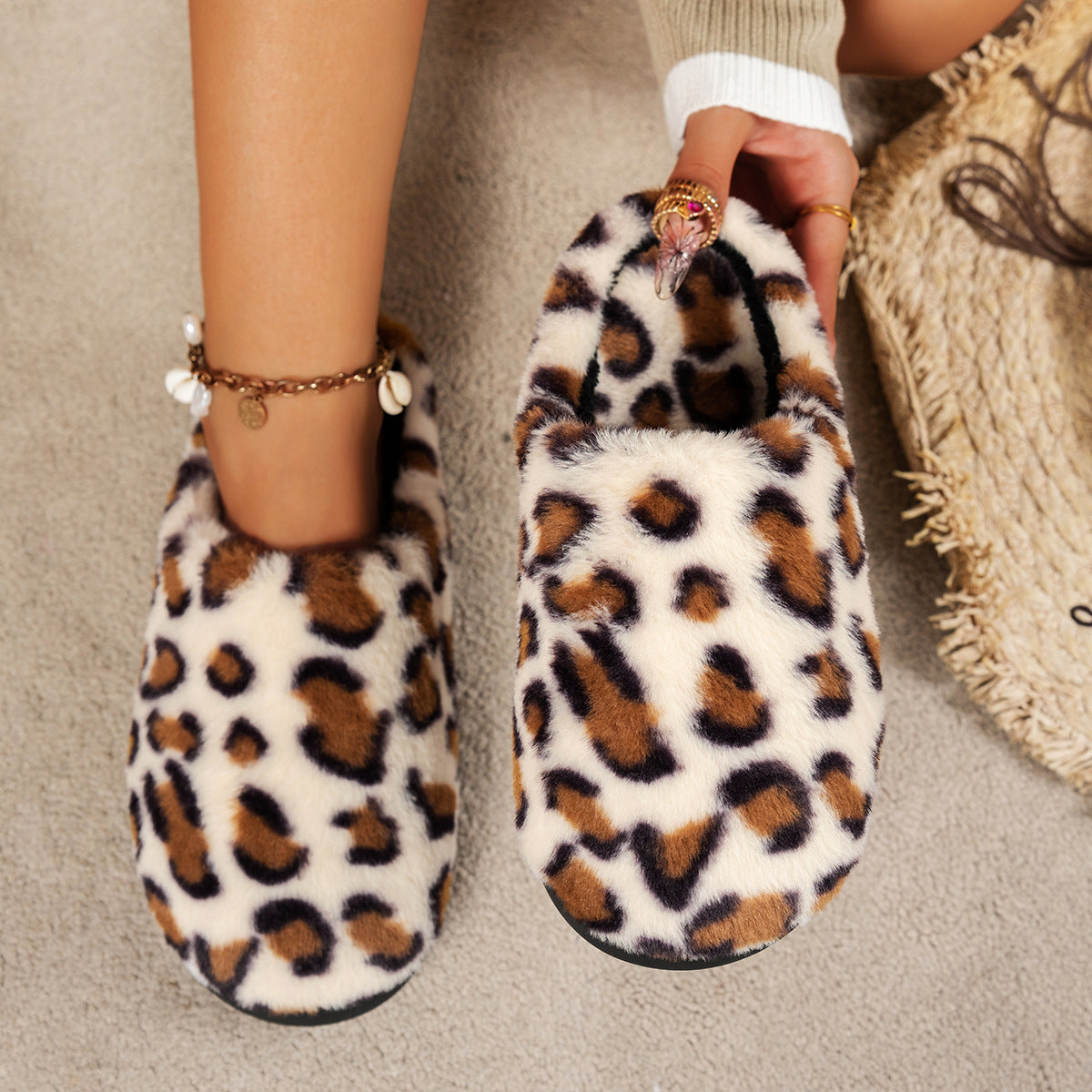 Hjemmesko i bomuld med leoparddesign