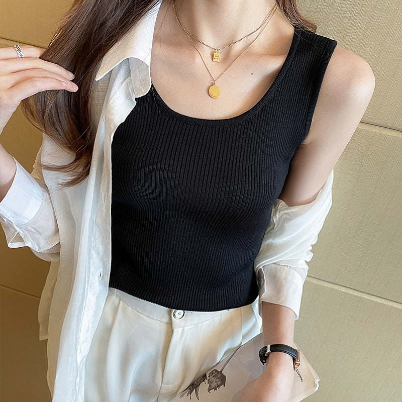 Womens Slim-fit Sleeveless Top For Layering Or Wearing As An Outer Piece