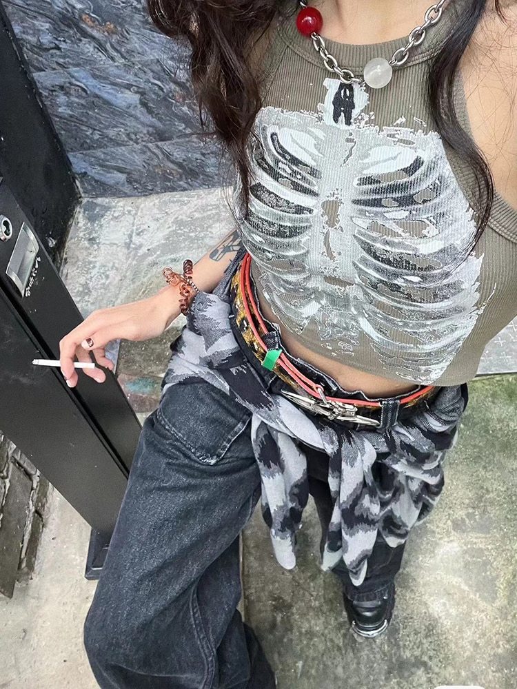 Printed Sleeveless Tank Top Goes With A Hottie Short T-shirt
