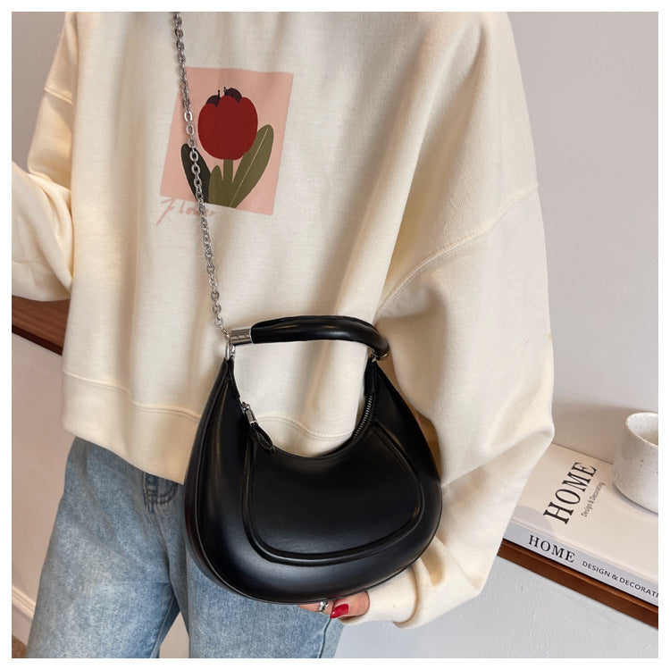 Fashion Chain Slung Saddle Bag Personality