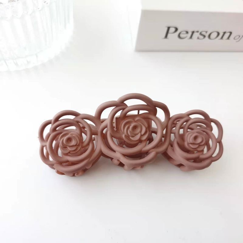 New Small Fragrant Wind Camellia Temperament Back Of The Head To Grab The Clip