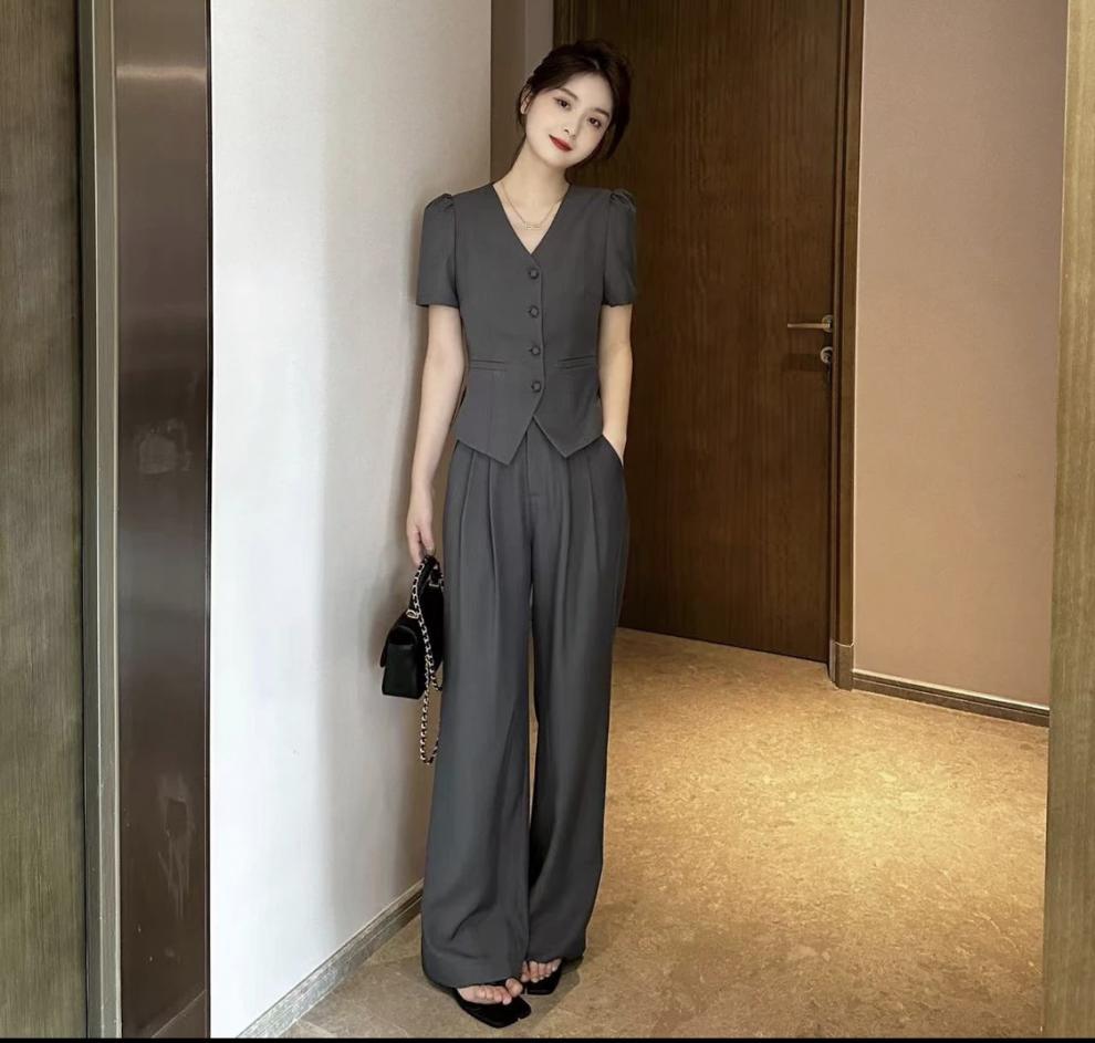 New Flattering Short Sleeve Top Casual Wide-leg Pants Two-piece Set For Women