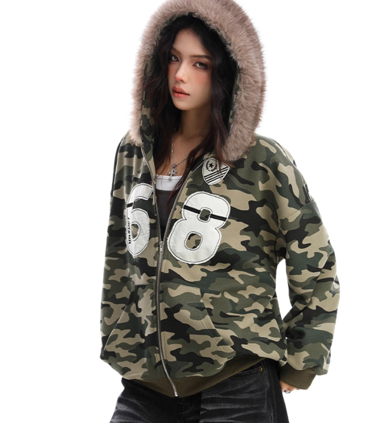 Camouflage Fur Collar Hooded Sweater