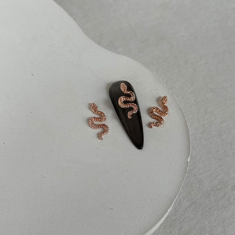 Metal Simulated Snakes Nail Ornament Fine Lines