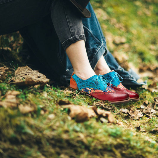 Casual Retro Ethnic Style Brogue Leather Shoes