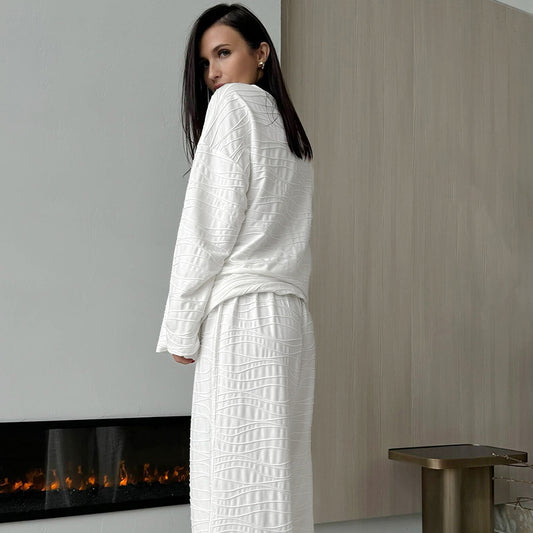 Comfortable Knitted Pajama Set With Long Sleeves And Long Pants