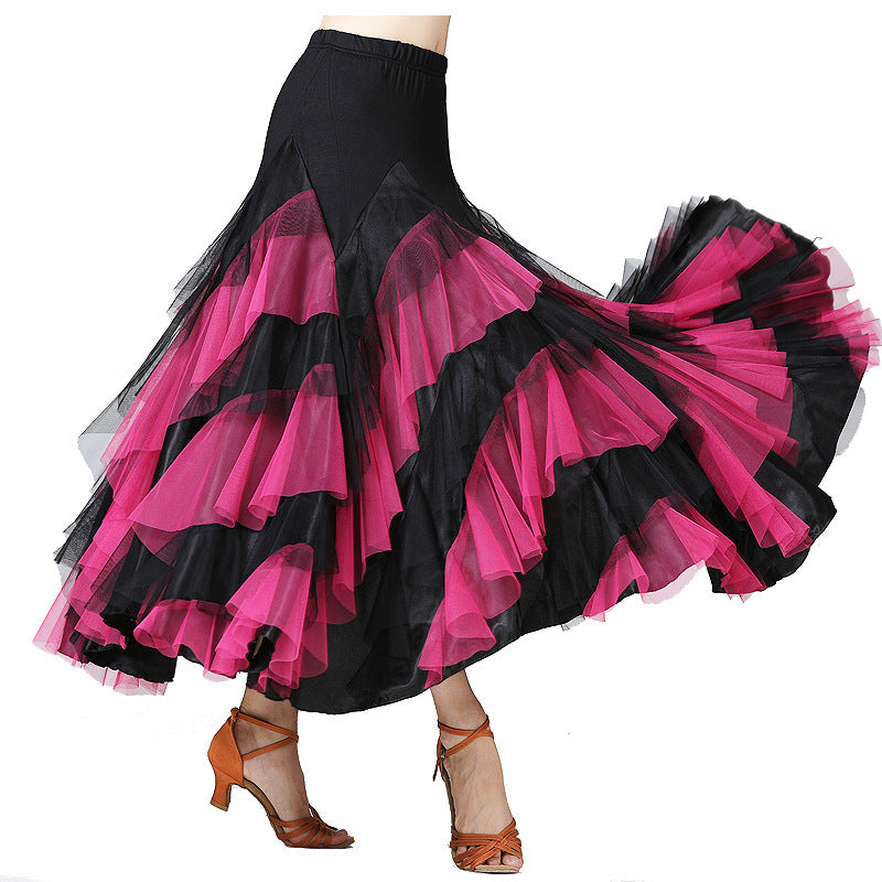 Female Casual Contrasting Color Large Swing Skirt