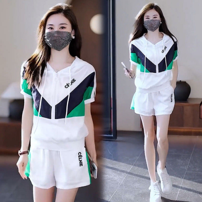 Two-Piece Color-Block Sportswear For Shorter Frames