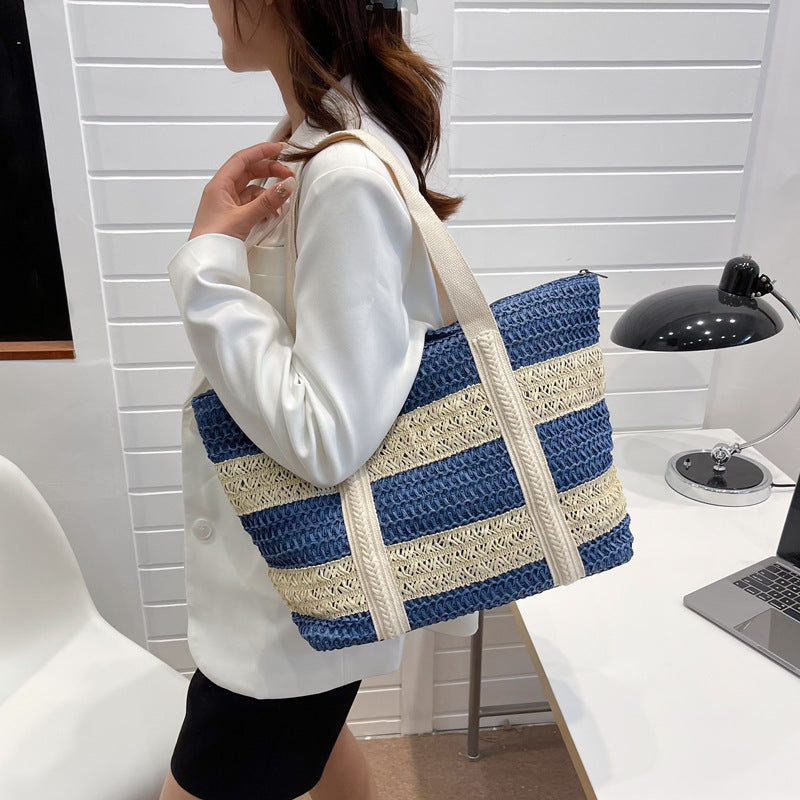 Women's Large Capacity All-match Commuter Straw Woven Bag