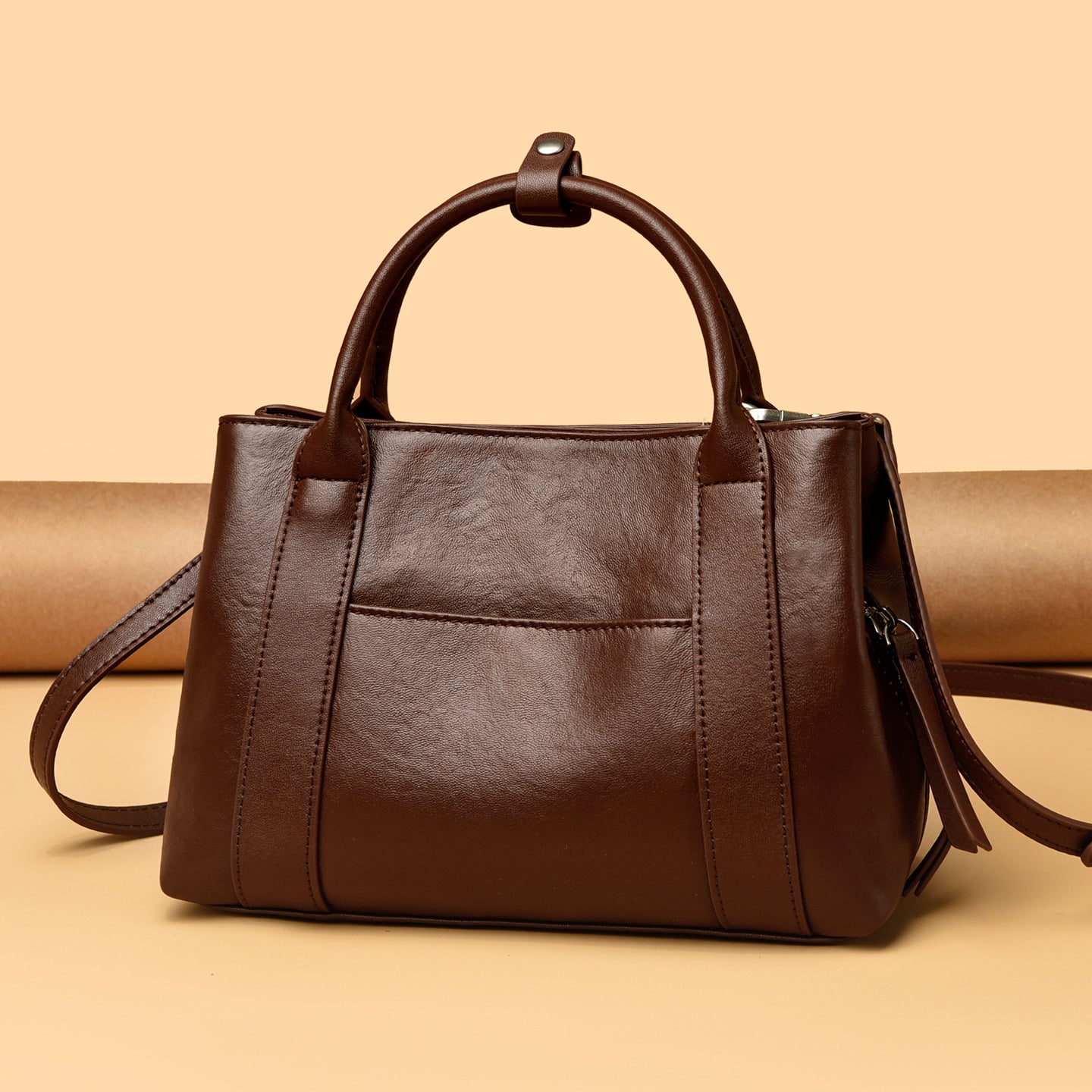 Klassisk design-crossbodytaske til modne kvinders daglige pendling