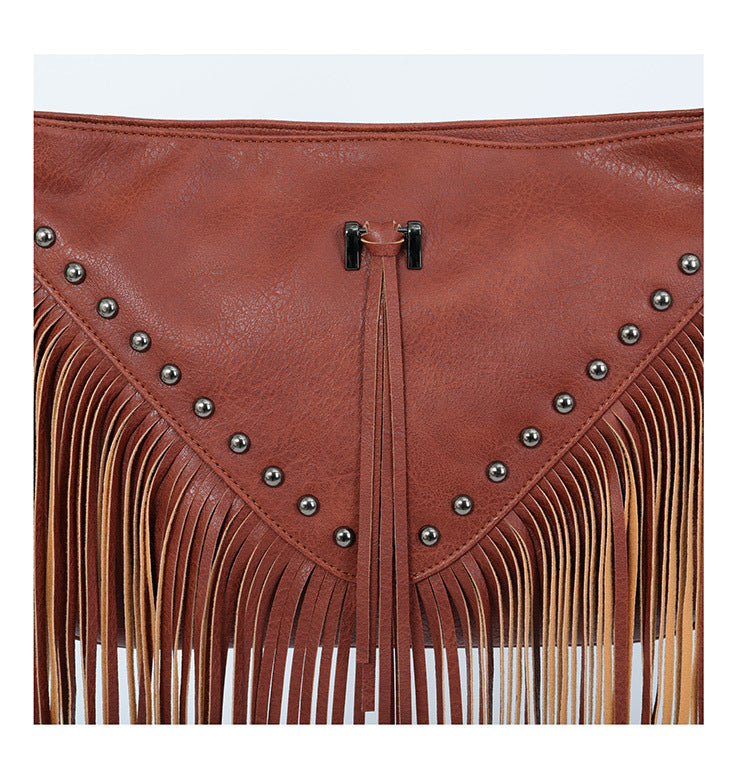 Rivet Soft Leather Tide Leisure Rivet Tassel Bag