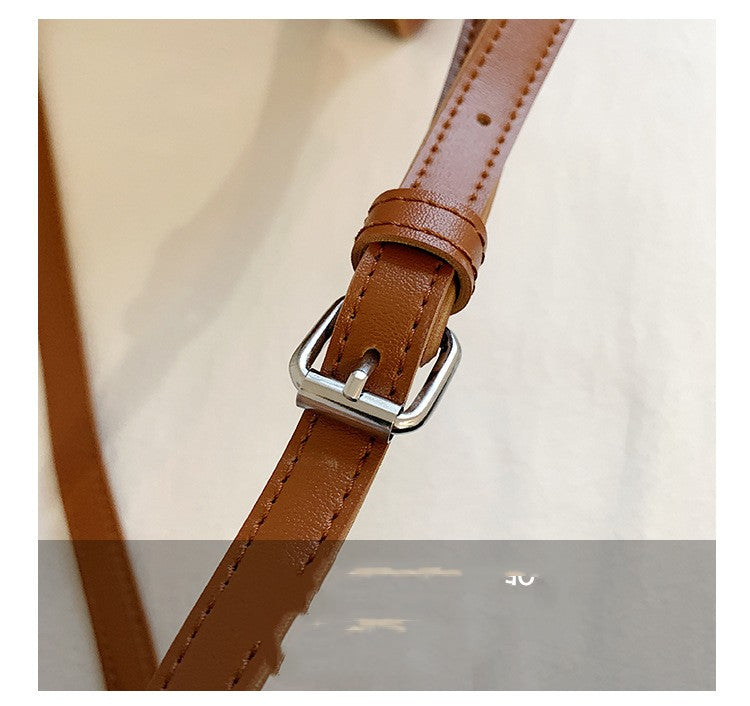 Design On The New Wing Bag Retro Shoulder Bag Female