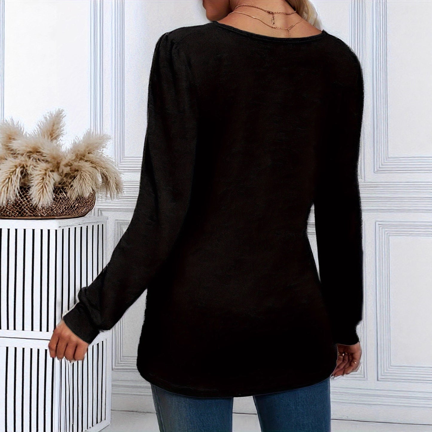 Plus-size Women's Casual And Fashionable Square-neck Long-sleeve Top
